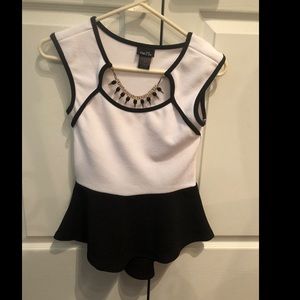 White and black blouse with built in necklace